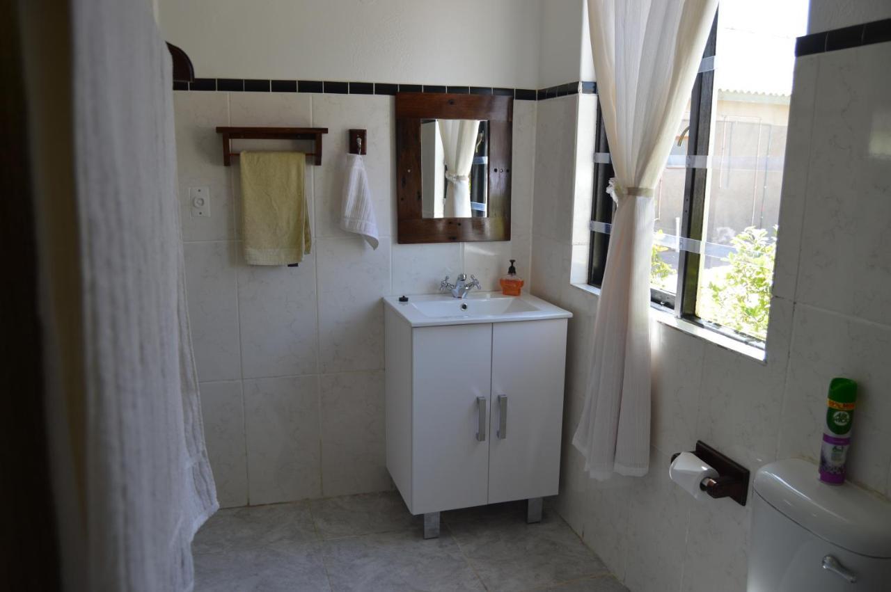 Villelodge Accommodation Lüderitz エクステリア 写真