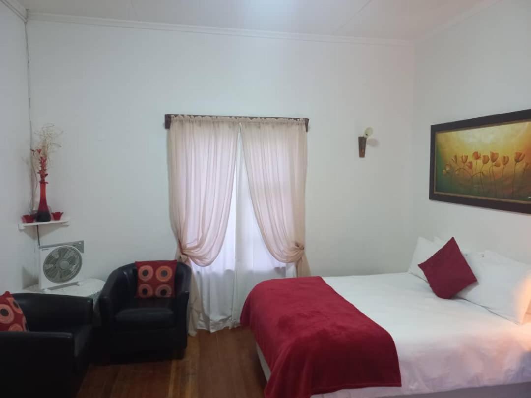 Villelodge Accommodation Lüderitz エクステリア 写真