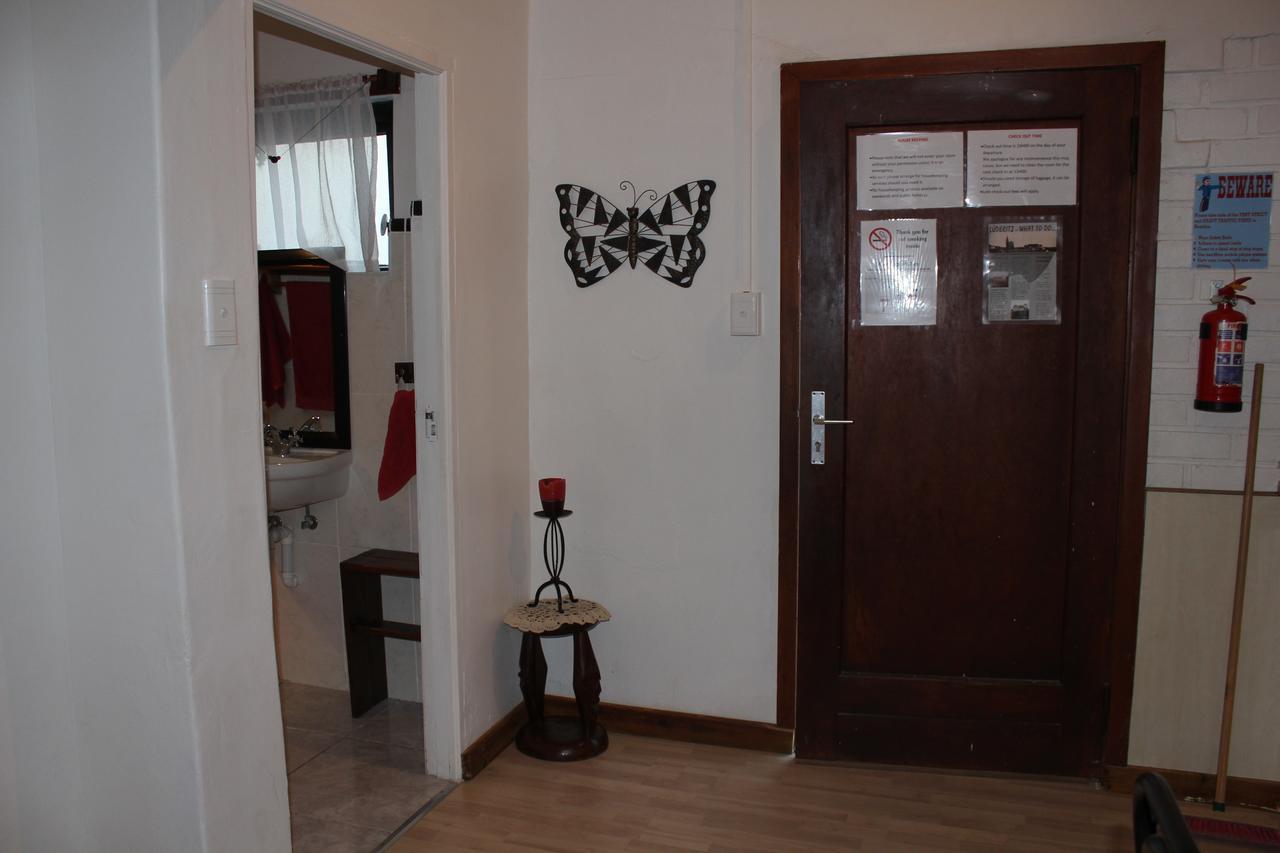 Villelodge Accommodation Lüderitz エクステリア 写真