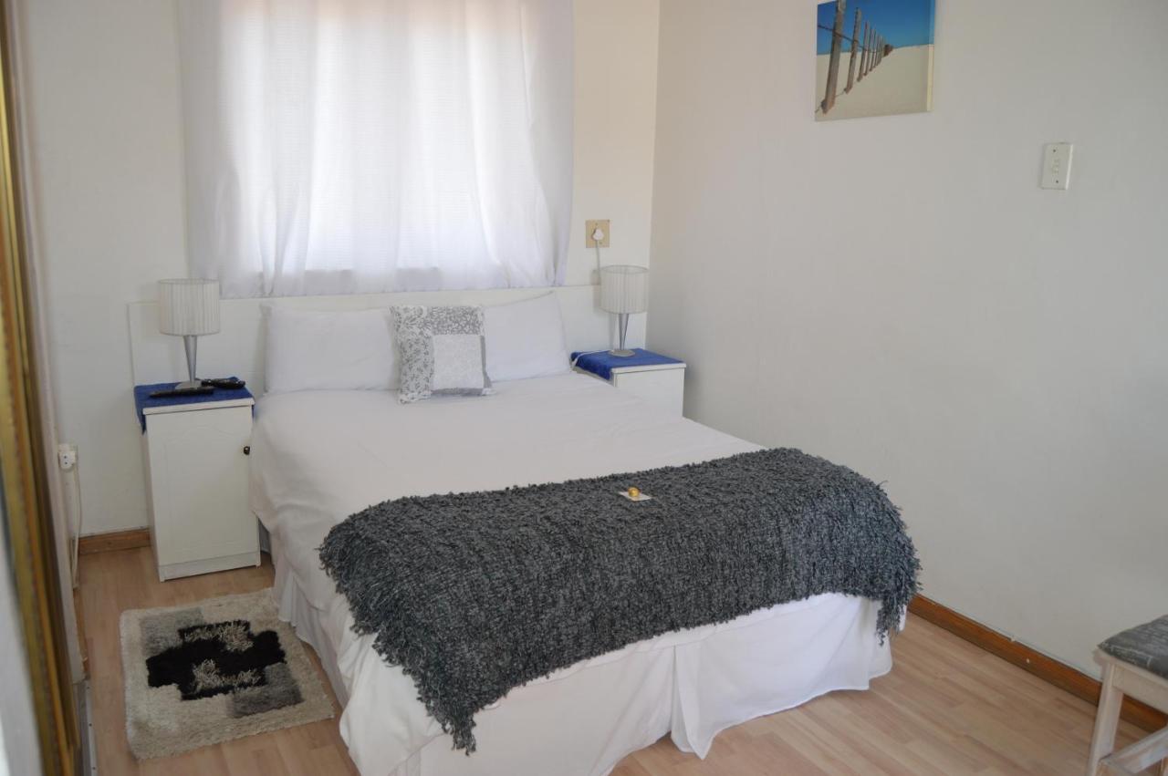 Villelodge Accommodation Lüderitz エクステリア 写真