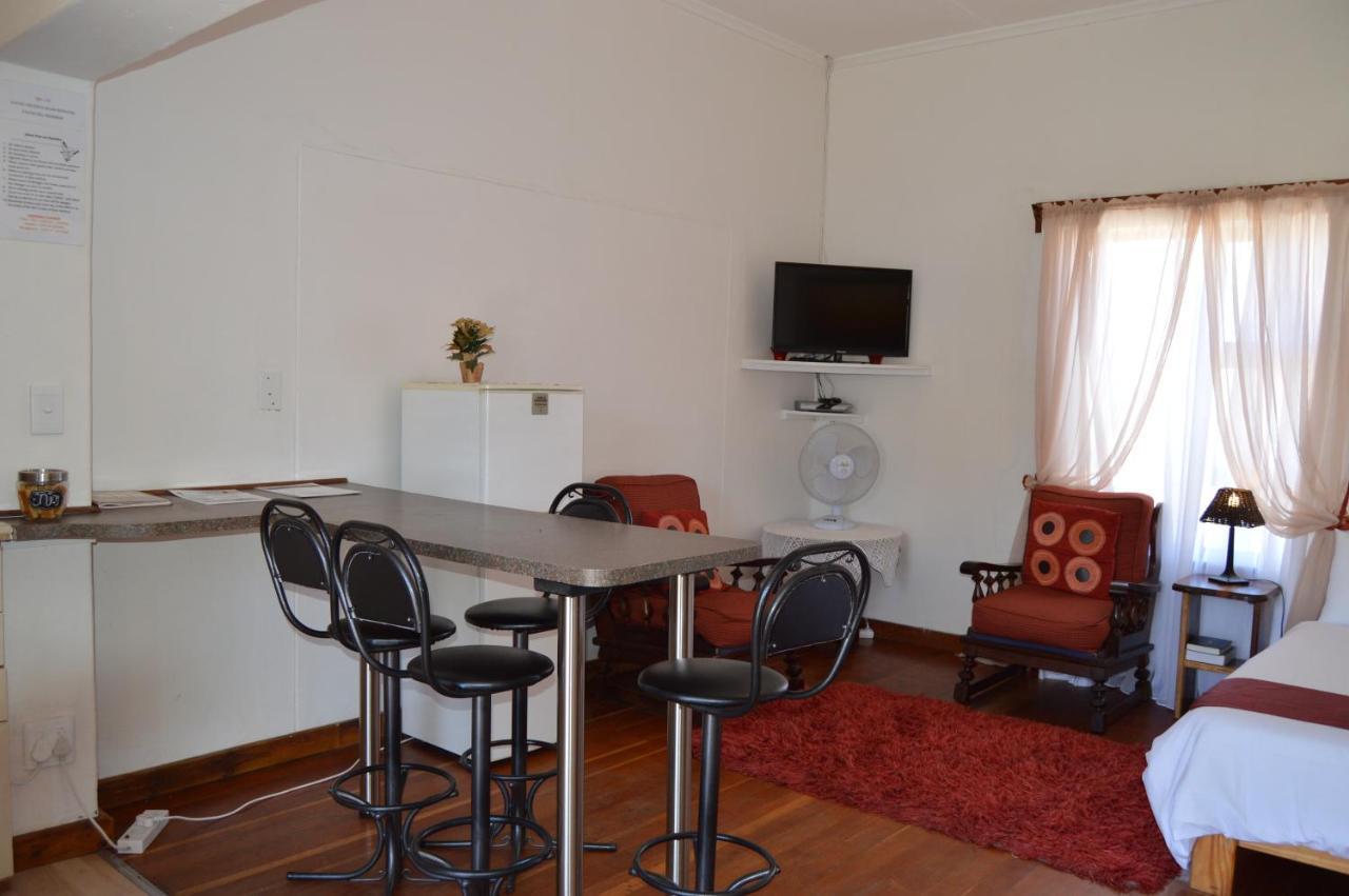 Villelodge Accommodation Lüderitz エクステリア 写真